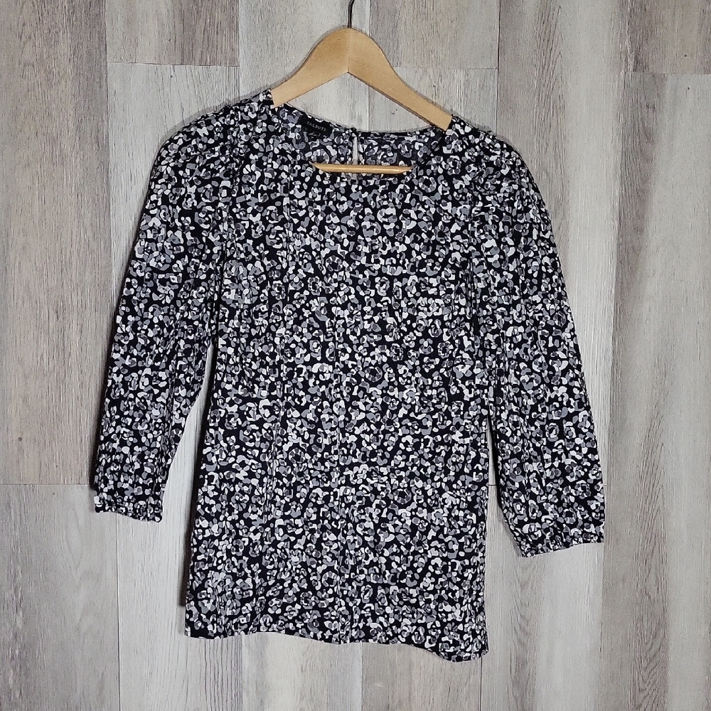 Talbots Floral Blouse Black White Grey 3/4 Sleeve Keyhole Back Womens S NEW